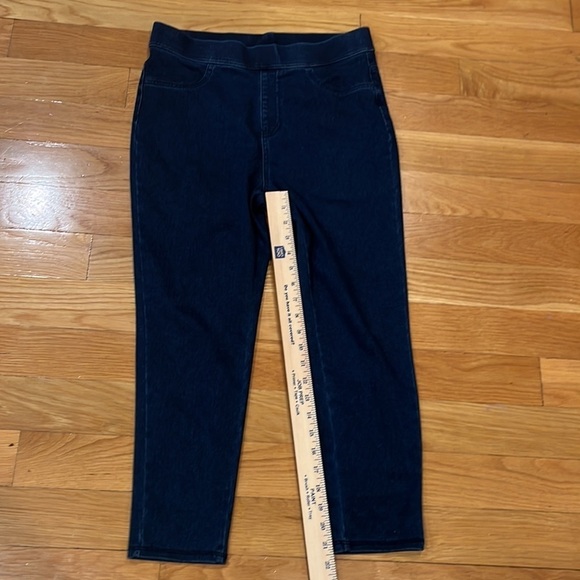 TIME and Tru  womens pull on jeans size medium (8-10). - Picture 5 of 9